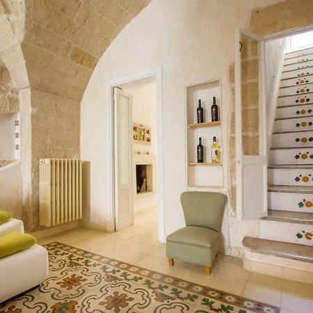 Explore The Historic City On Foot From An Old Town House Λέτσε Εξωτερικό φωτογραφία