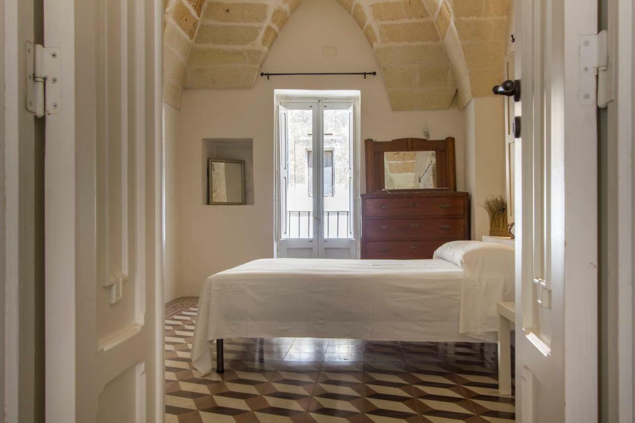 Explore The Historic City On Foot From An Old Town House Λέτσε Εξωτερικό φωτογραφία