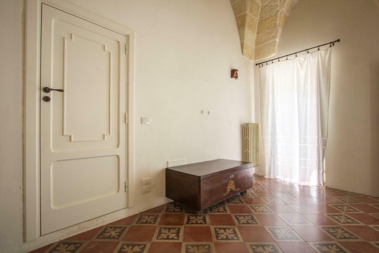 Explore The Historic City On Foot From An Old Town House Λέτσε Εξωτερικό φωτογραφία