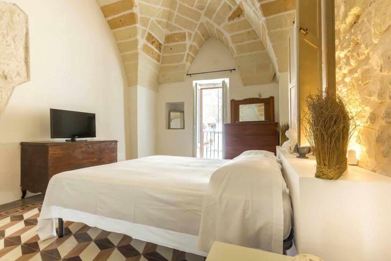 Explore The Historic City On Foot From An Old Town House Λέτσε Εξωτερικό φωτογραφία